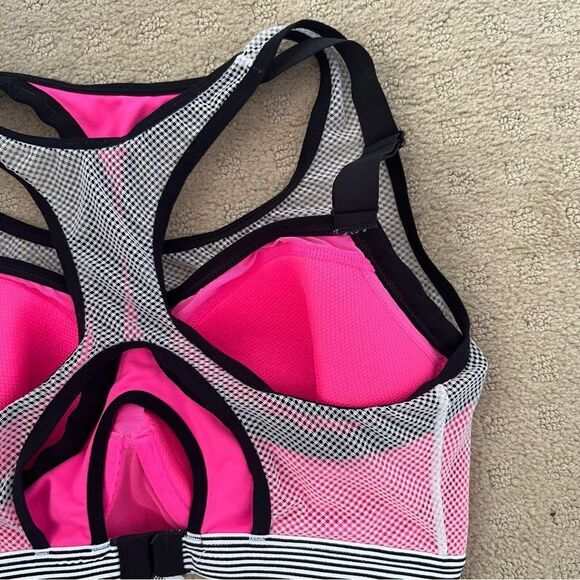 Victoria's Secret VSX Sport Hot Pink Underwire Mesh Racerback Lined Sports Bra - Picture 14 of 14